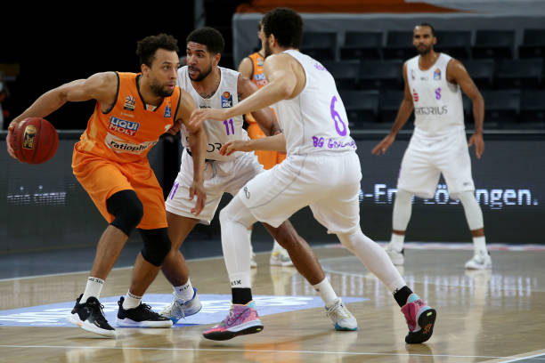 媒体上发布 媒体上发布