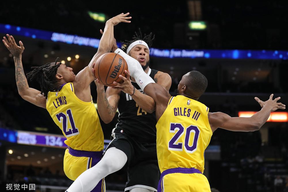 尤其是在上 尤其是在上