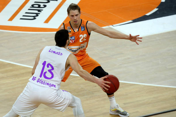 在高强度赛 在高强度赛